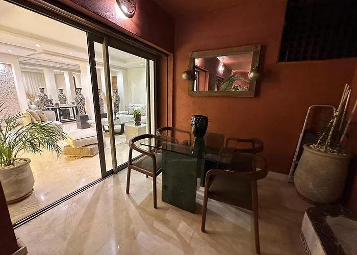 Nacarat Centre Gueliz 2Br
